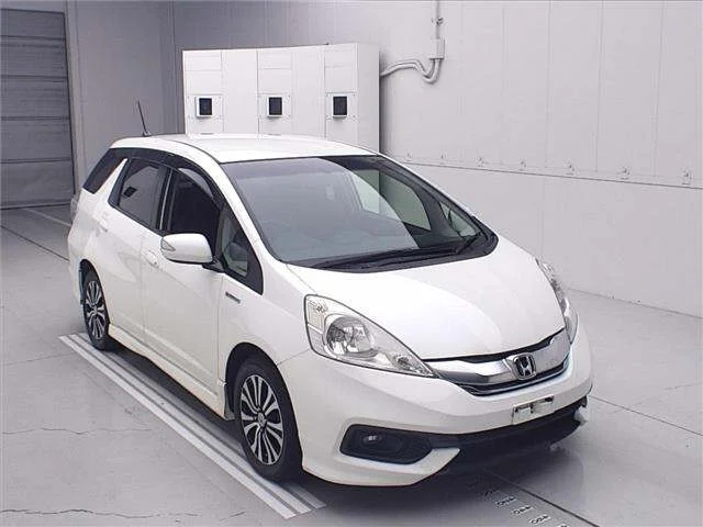 Honda Fit Shuttle GP2 2013